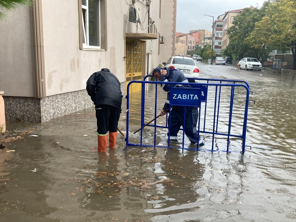 Çanakkale'de şiddetli yağış tekne batırdı - 2