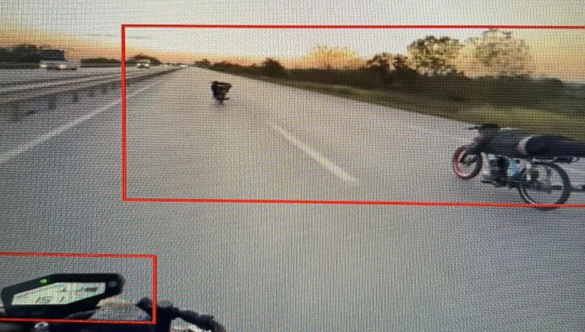 Trafikte akrobatik hareket yapan motorculara 56 bin lira ceza