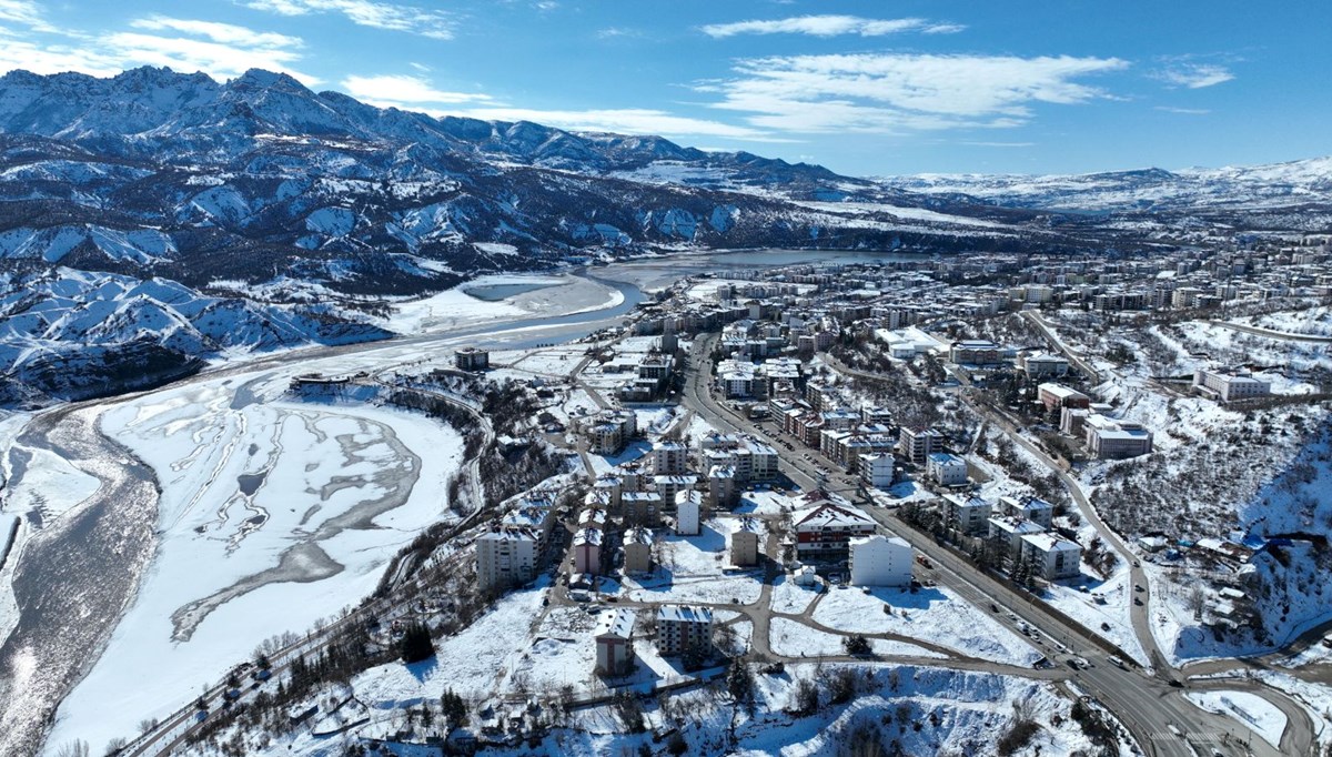 Tunceli'de 131 köy yolu ulaşıma kapandı