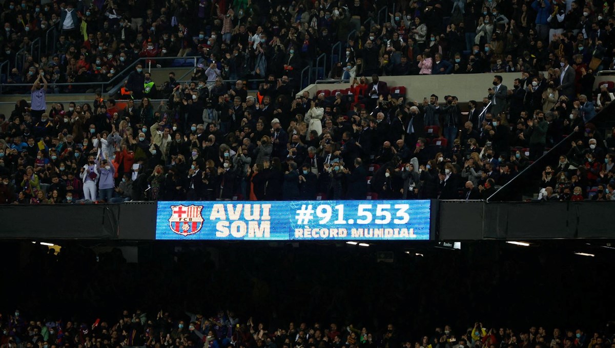 Camp Nou'daki kadınlar El Clasico maçında seyirci rekoru