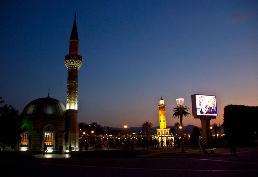 İzmir'de 3 Mart 2025 İftar Heyecanı: Geri Sayım Başladı! 71 s9cpSAZvW0a0wgA9NtFBFA