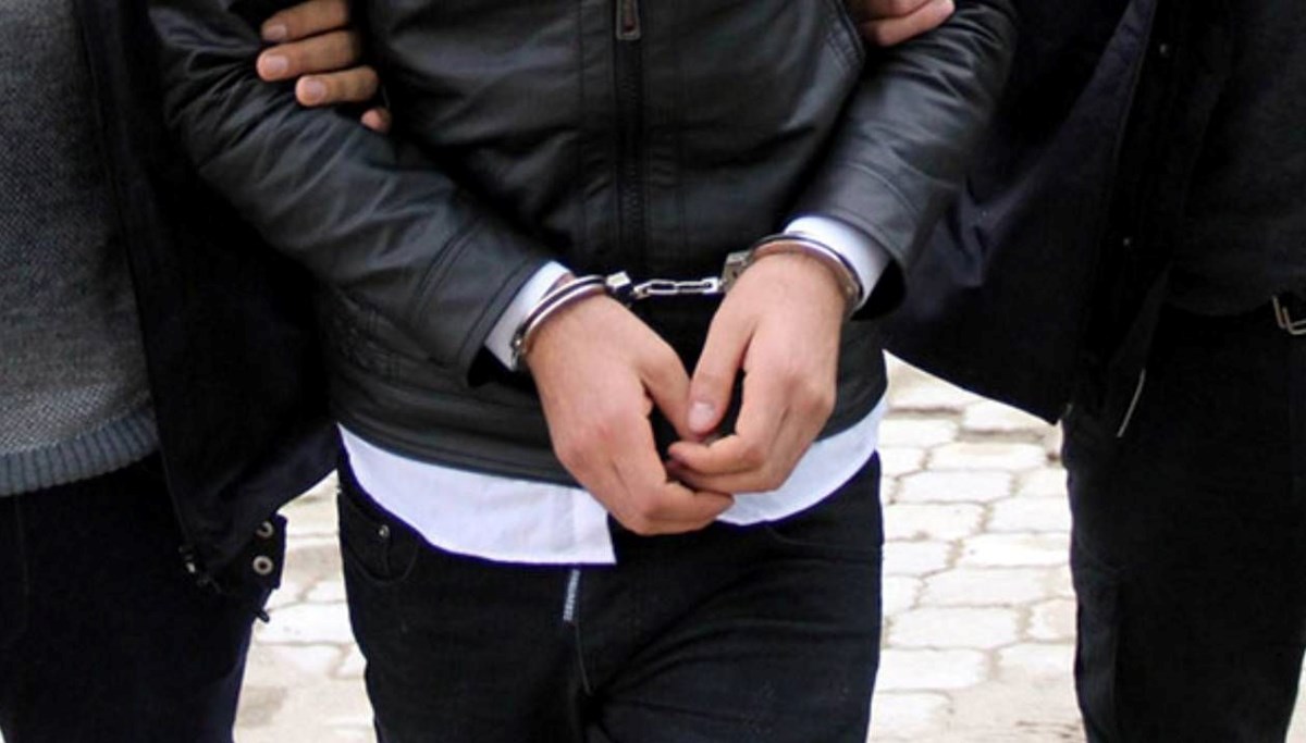 İki ilde FETÖ operasyonu: 11 gözaltı