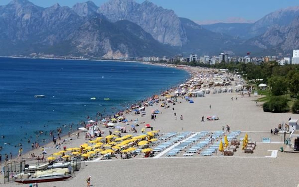 Antalya sahillere akın etti - 9