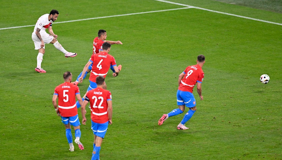 EURO 2024 | Hakan Çalhanoğlu en iyiler arasında: Golü aday gösterildi EURO 2024 | Hakan Çalhanoğlu en iyiler arasında: Golü aday gösterildi
