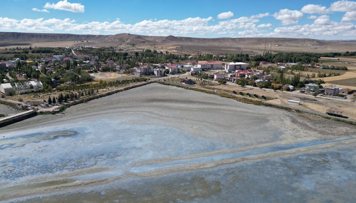 Geçen yıl alarm veriyordu, Ulaş Gölü resmen kurudu