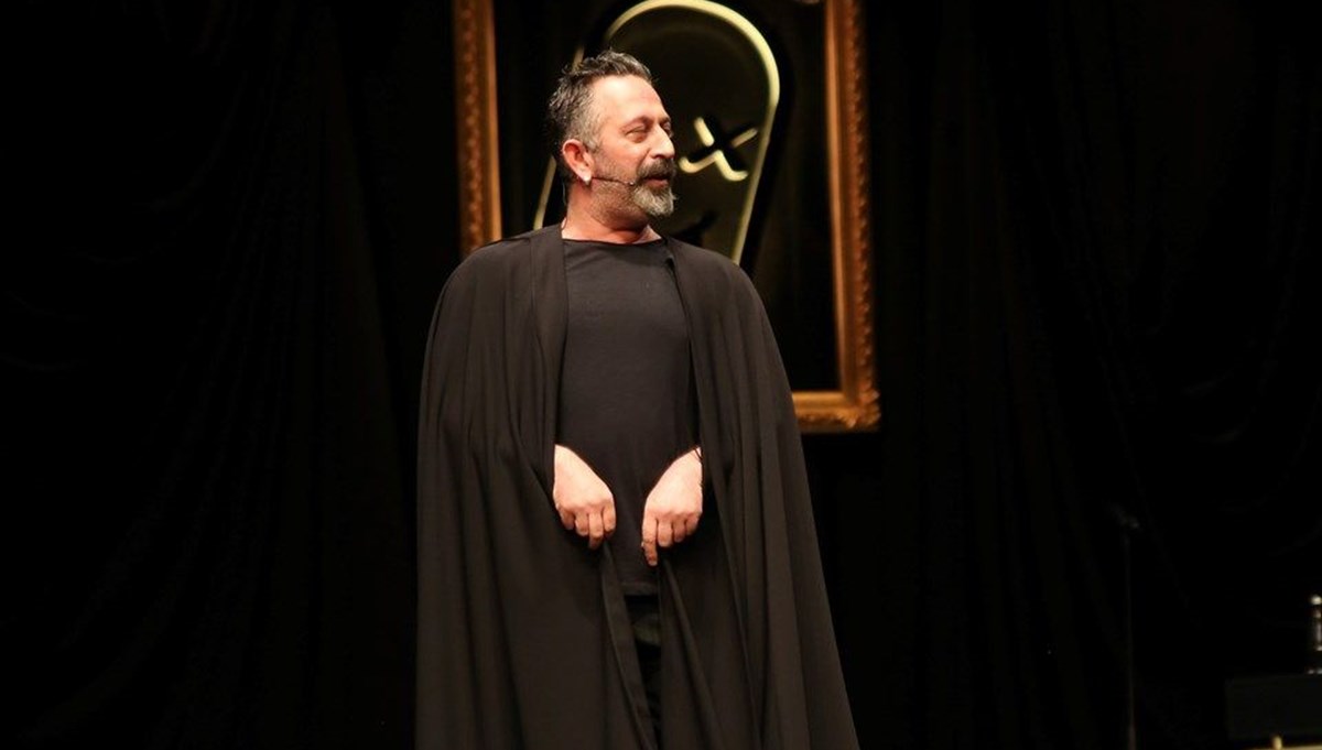 Cem Yılmaz'ın 3 NFT'si satıldı