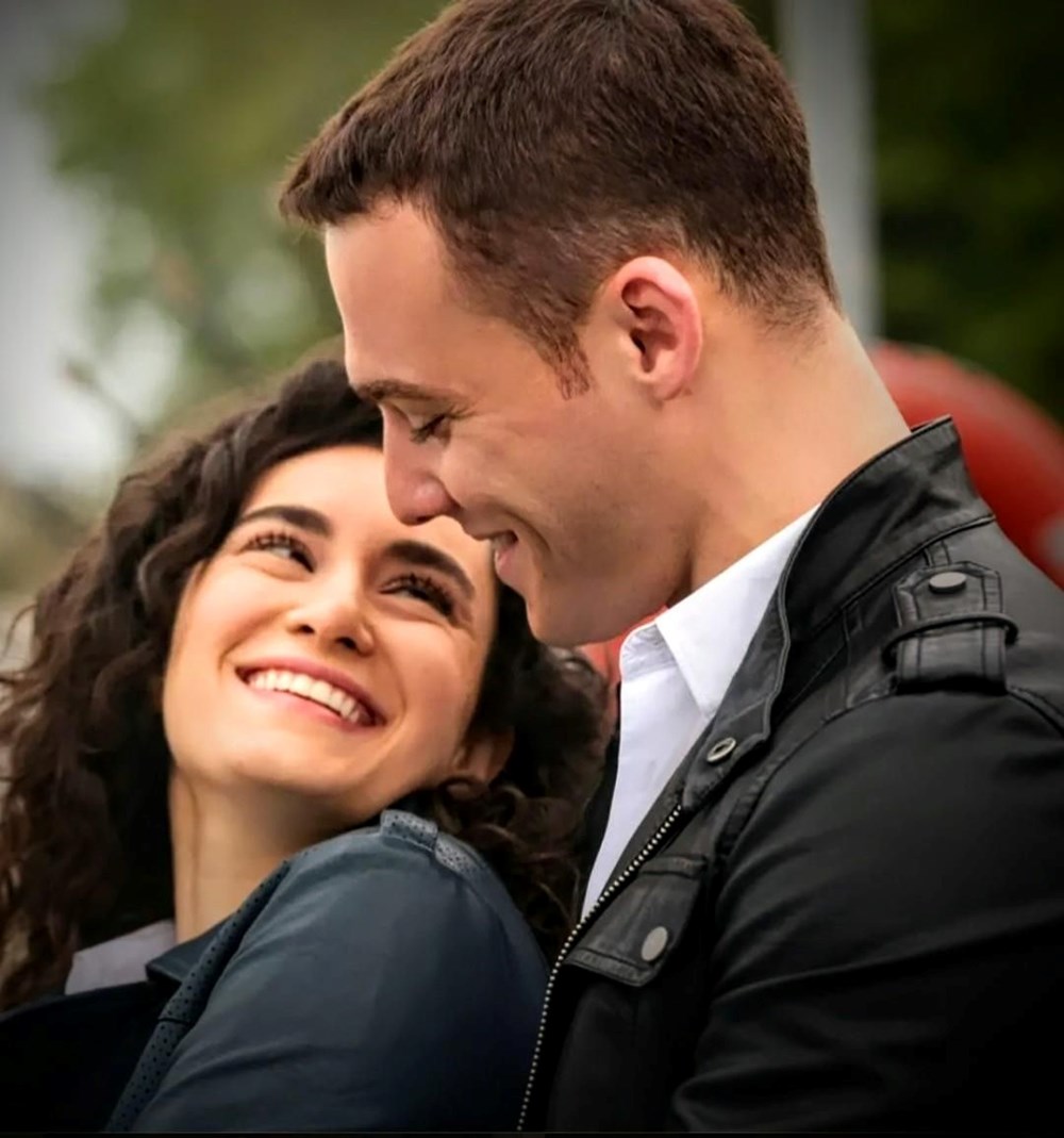 Kerem Bürsin ile Hande Doğandemir yıllar sonra bir arada - 2