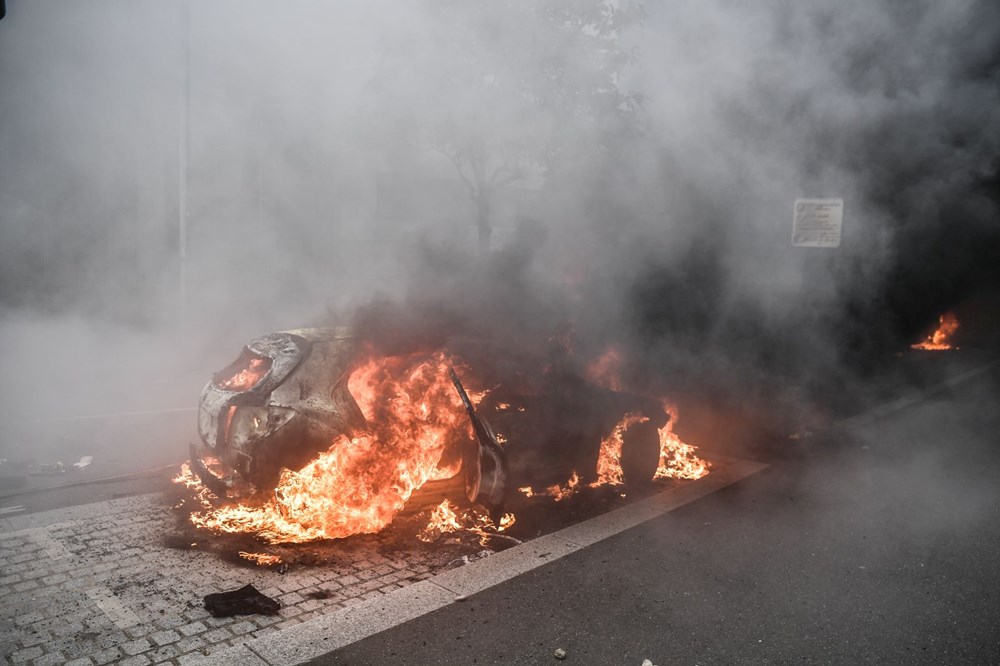 Fransa'da "polis kurşunu ile ölüm" isyanı büyüyor | "Çocuklarınızı evde tutun" - 10