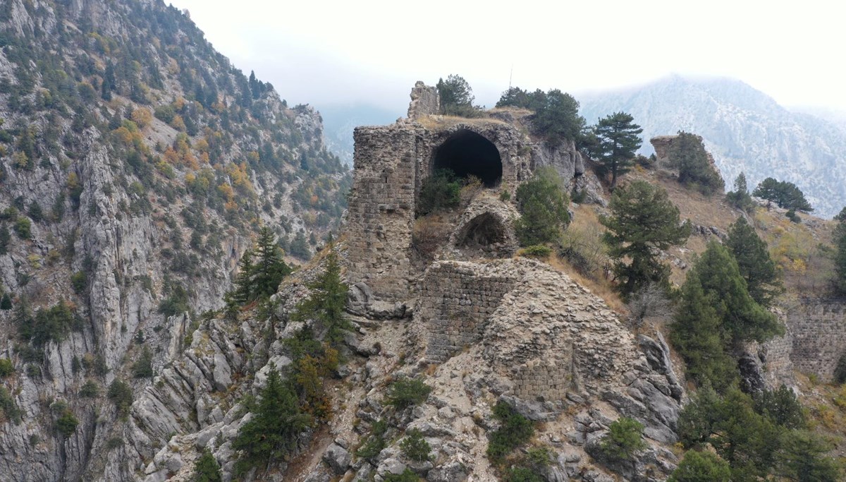 Kaleler Şehri Andırın 26'sı tescilli 70 kaleye ev sahipliği yapıyor