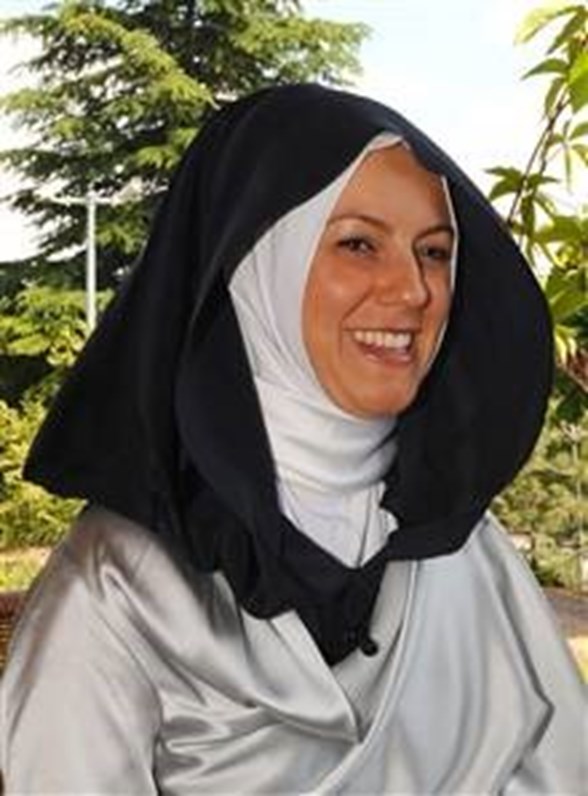 emine erdogan in modacisindan tesettur