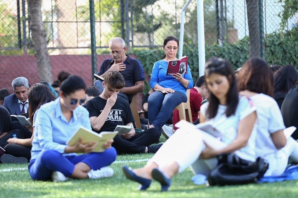 Antalya'da 650 öğrenci aynı anda kitap okudu - 2