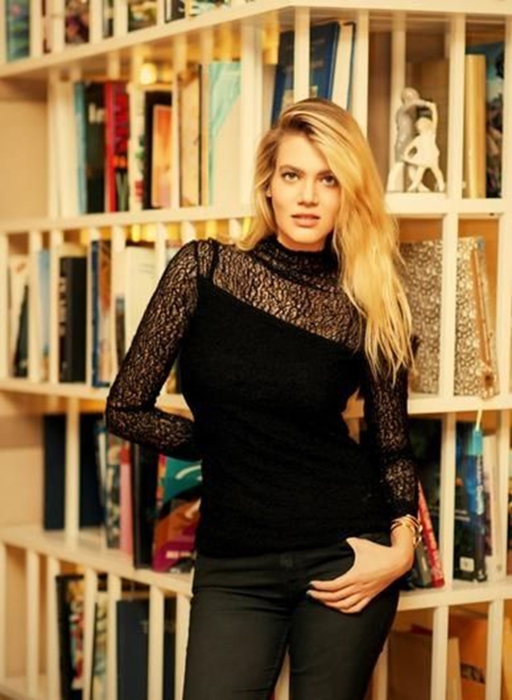 Özcan Deniz'den nostaljik paylaşım (Ünlülerin çocukluk ve gençlik halleri) - 480