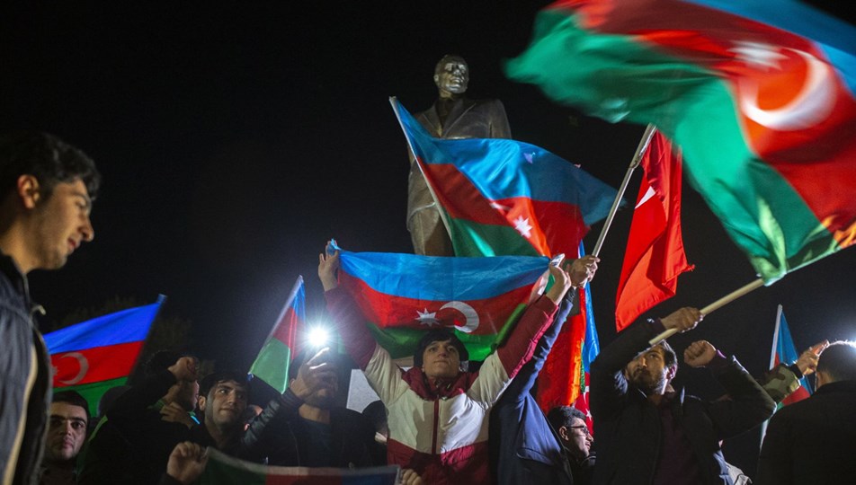 Azerbaycan'da Atatürk'ü anma gününe denk gelen 10 Kasım 'Zafer Günü' 8 Kasım'a alındı