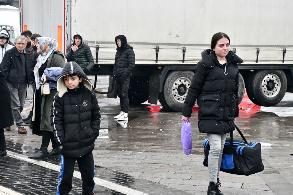 Deprem bölgesinden tahliye operasyonu: 81 bin 415 afetzede tahliye edildi - 4