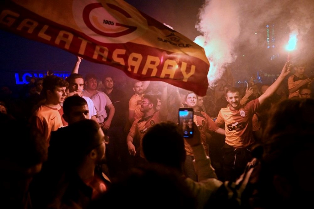Galatasaray UEFA Şampiyonlar Ligi'nde gruplara kalırsa en az 700 milyon lira kazanacak - 4