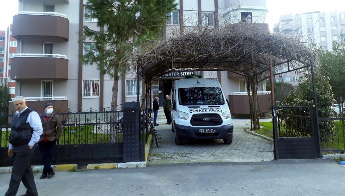 İzmir'de, evli çift evlerinde ölü bulundu