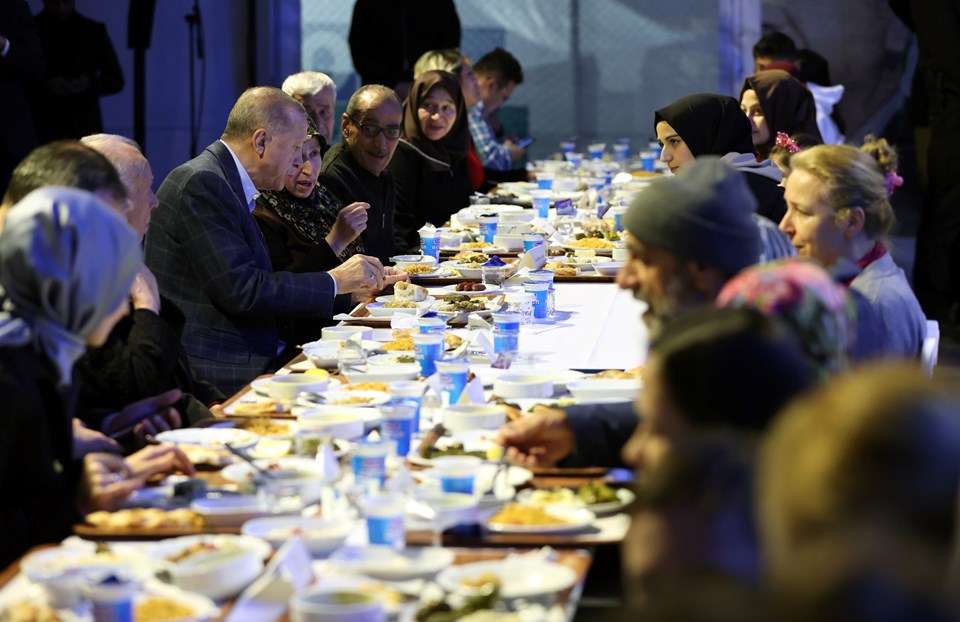 Cumhurbaşkanı Erdoğan: Depremin yaralarını tamamen saracağız - 1