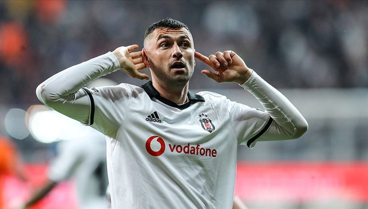 Burak Yılmaz, Beşiktaş'ta Şenol Güneş'in yardımcısı oldu