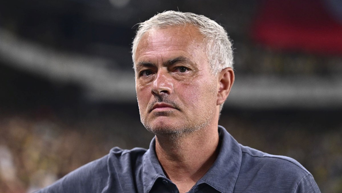 Jose Mourinho'dan derbi öncesi Osimhen önlemi