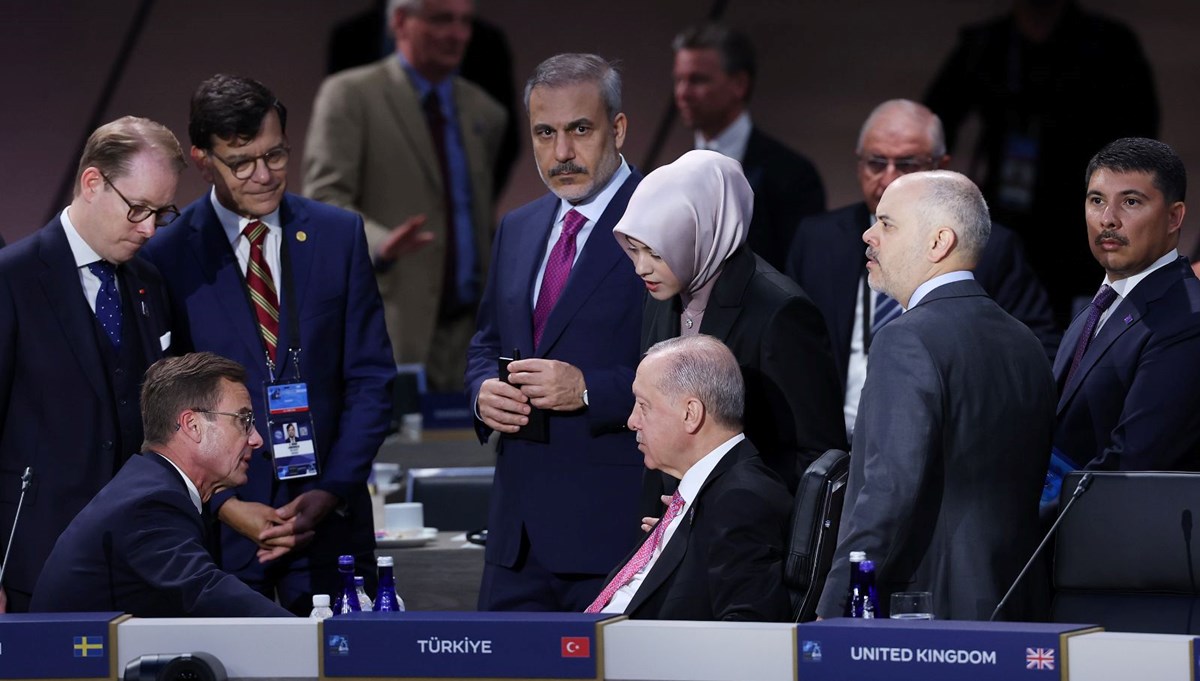 NATO zirvesinde son gün | Cumhurbaşkanı Erdoğan liderlerle sohbet etti NATO zirvesinde son gün | Cumhurbaşkanı Erdoğan liderlerle sohbet etti
