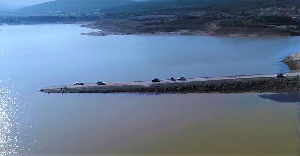 İkizcetepeler Barajı'nda su seviyesi düştü, köy kalıntıları ortaya çıktı - 9