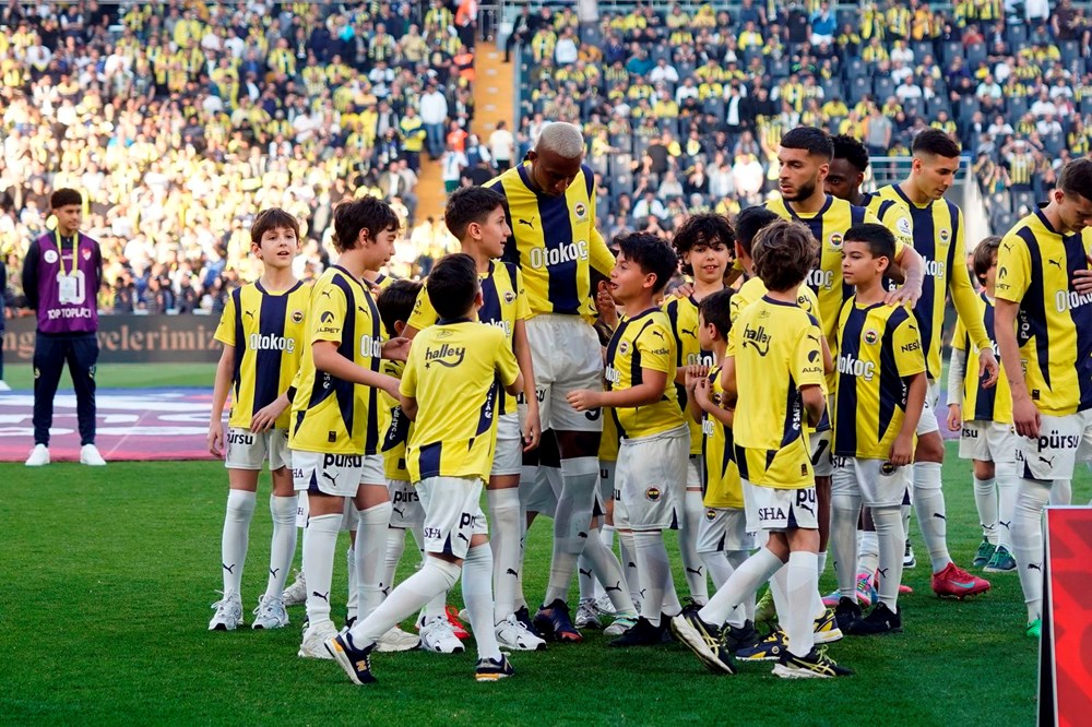 Kadıköy'deki dev derbide kazanan Beşiktaş! 79 sNtyt9sb2EGOhl y77v8tQ