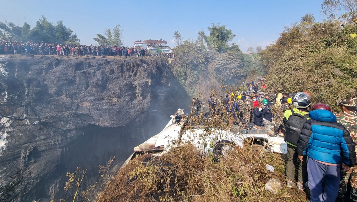 Nepal'de yolcu uçağı düştü: 68 ölü