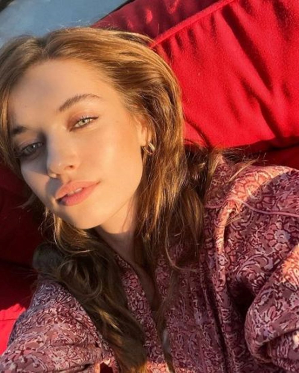 Yalı Çapkını’nın Seyran’ı Afra Saraçoğlu kapak yıldızı oldu - 1