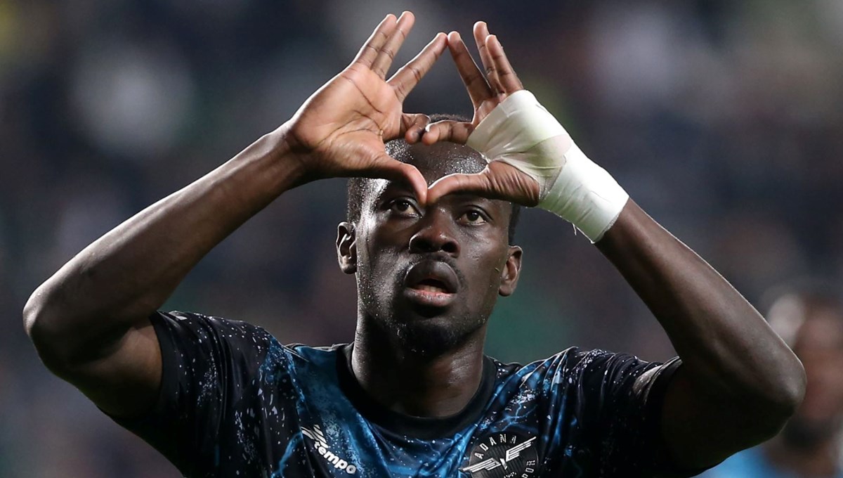 Adana Demirspor Badou Ndiaye'nin ayrılığını duyurdu Adana Demirspor Badou Ndiaye'nin ayrılığını duyurdu