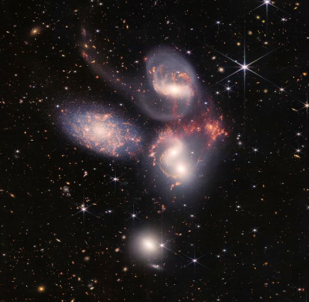 NASA yeni fotoğraflar paylaştı: Evrenin sırları aydınlanıyor - 4
