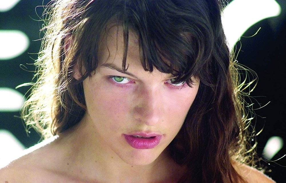Podyumlardan Hollywood yıldızlığına Milla Jovovich - 18