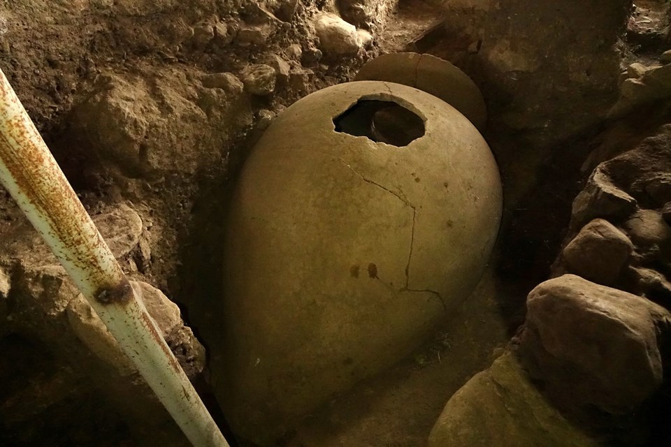 Antandros'ta 'pitos mezar'lara rastlandı - 2