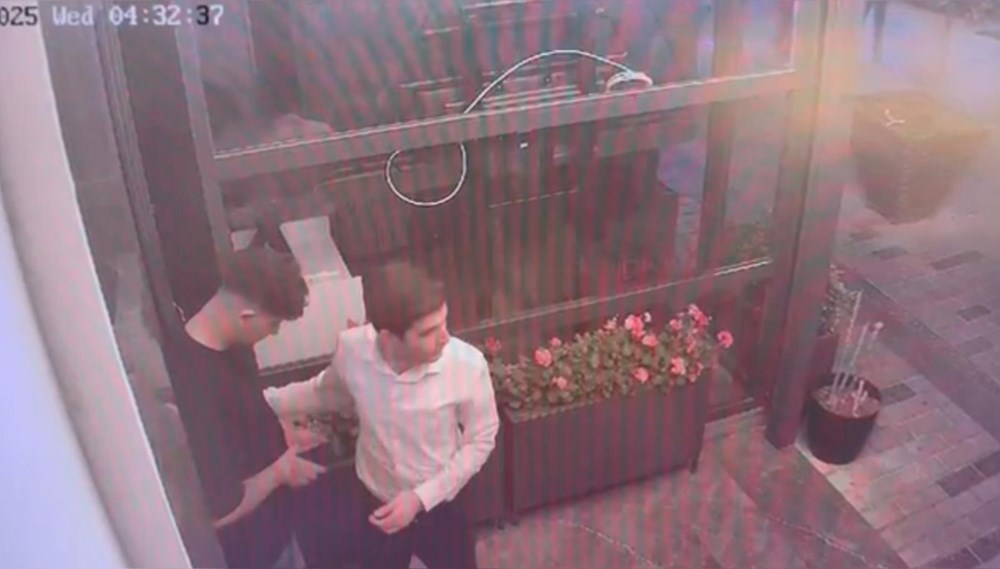 Taksim'de sözlü taciz: Maket bıçağı ile saldırdı - 6
