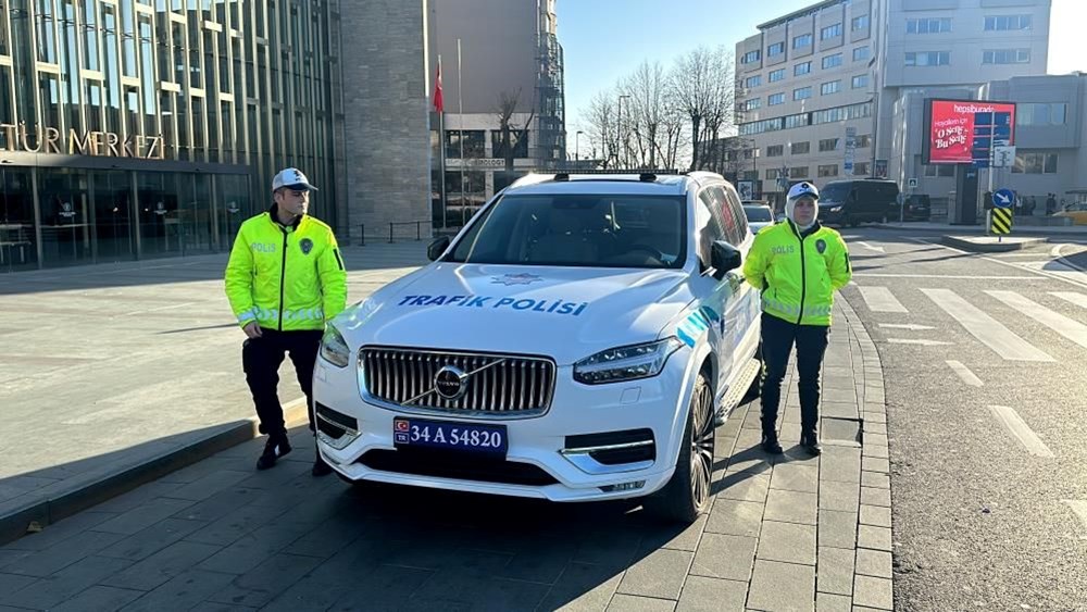 Ferrari devriyede: Vatandaşlar selfie çektiriyor (Bu lüks araçlar hangi çetelere ait?) - 38