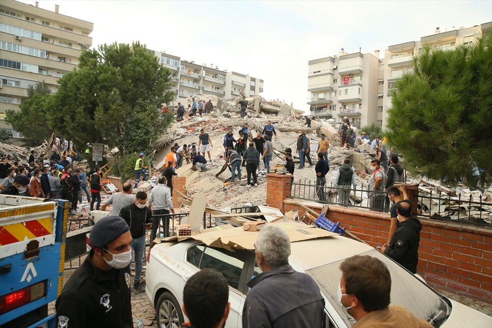 İzmir, son 111 yılda 6 ve üzeri büyüklüğünde 8 deprem yaşadı - 17