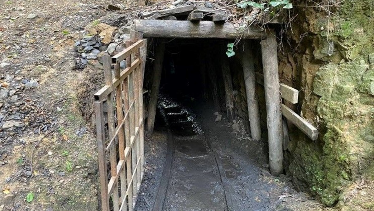 Zonguldak'ta 4 kaçak maden ocağı imha edildi Zonguldak'ta 4 kaçak maden ocağı imha edildi