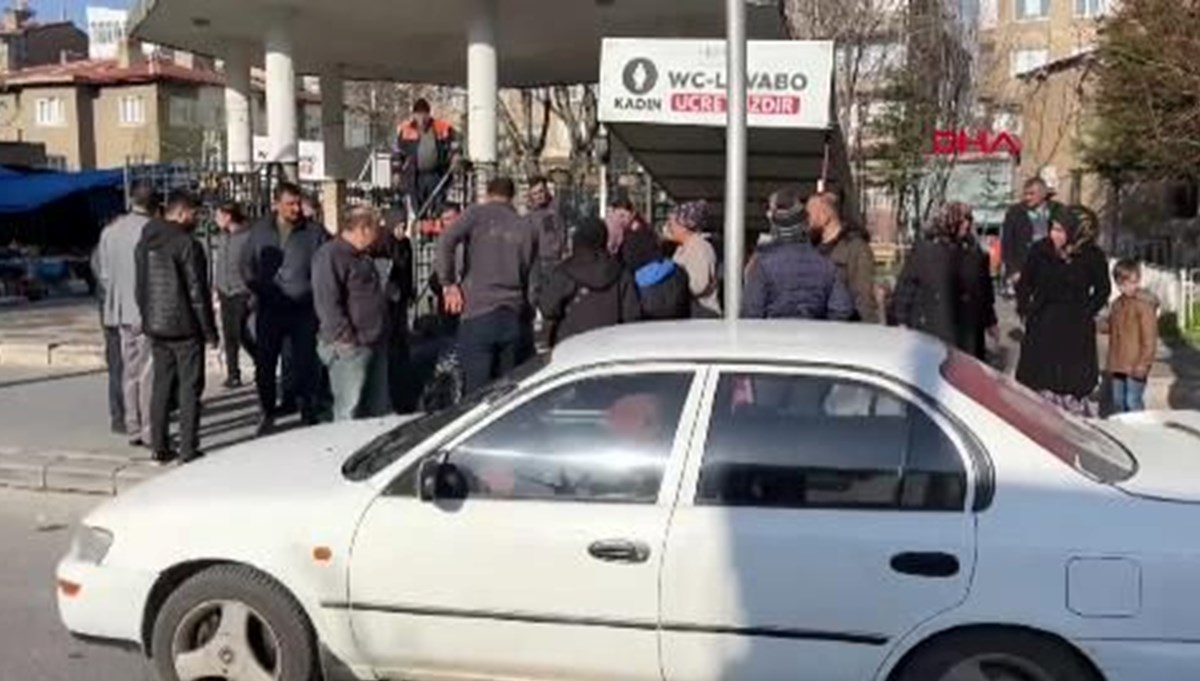 Yolda yürürken kalp krizi geçirip öldü Yolda yürürken kalp krizi geçirip öldü
