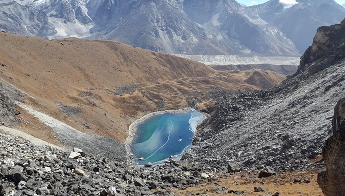 Felaket dünyanın dört bir yanını etkiliyor: Himalayalar'daki buzul erimesi son 40 yılda 10 kat hızlandı