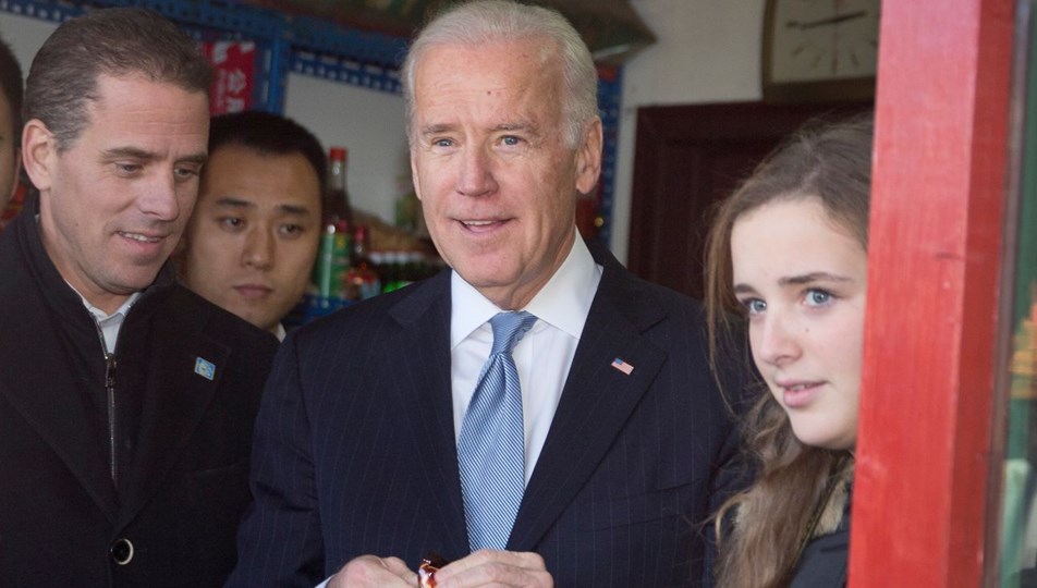 Biden'ın oğluna "vergi soruşturması"