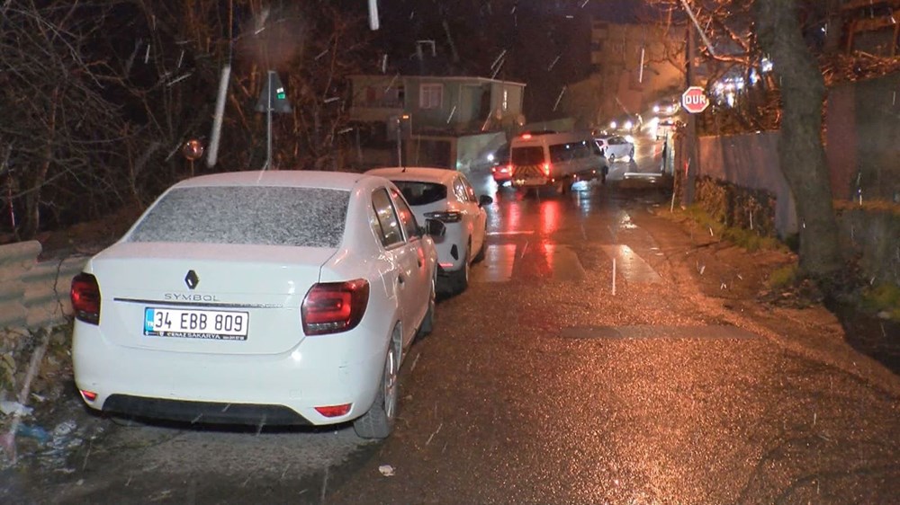 İstanbul'a beklenen kar geldi: AKOM'dan son dakika uyarısı (Kar yağışı ne kadar sürecek?) - 2
