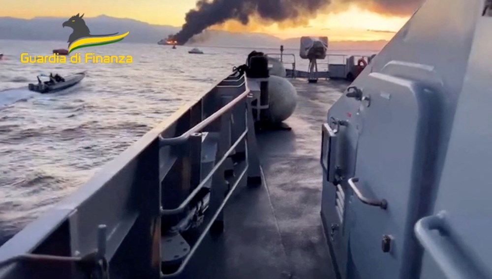Yunanistan'da yolcu gemisinde yangın - 5