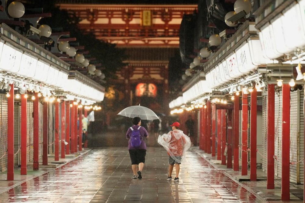 Tayfun Japonya'ya ulaştı: 54 yaralı, 1 kayıp - 11