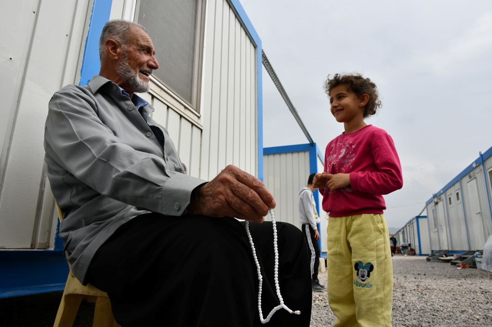 Ölümü 3 kez yendi - Önce Covid sonra patlama ve deprem - 12