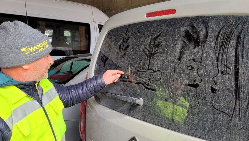 Samsun'da 14 yıldır sokakları süpürüyordu, belediye başkanını görünce hayatı değişti: 