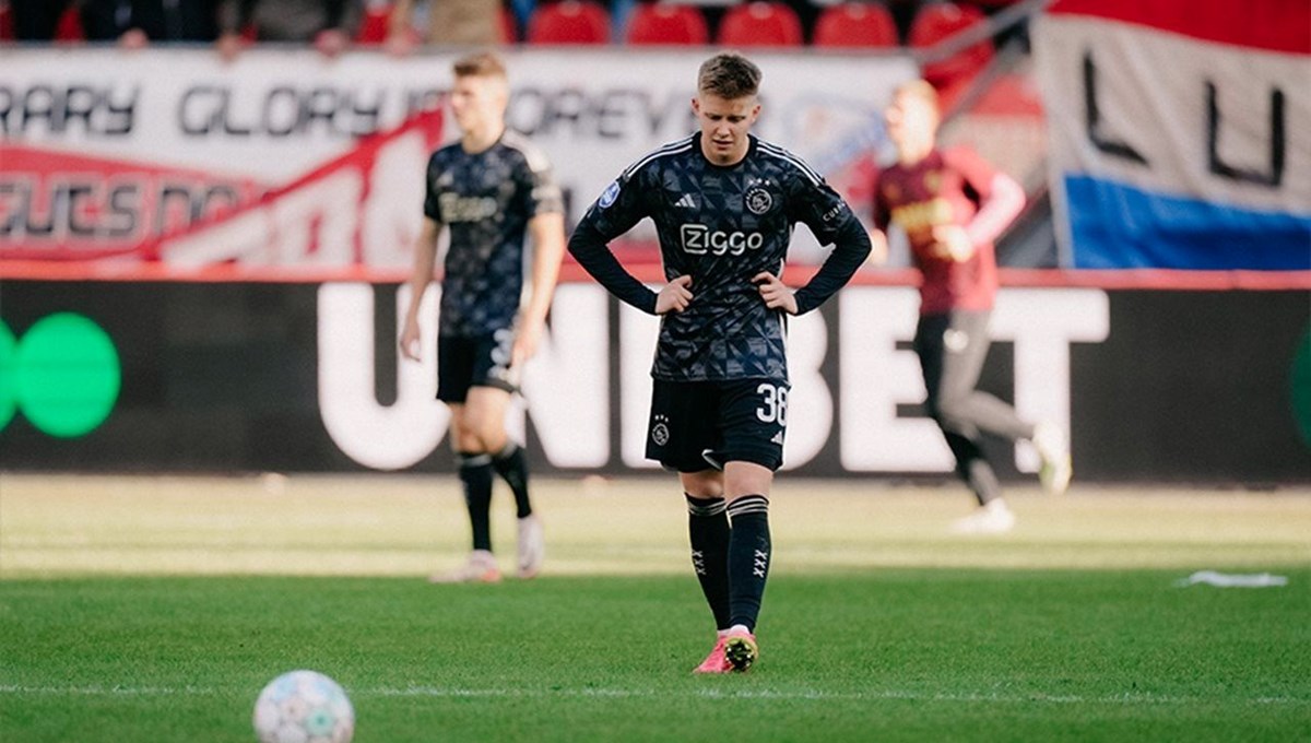 Ajax'ın çöküşü devam ediyor: Küme düşme hattına girdi Ajax'ın çöküşü devam ediyor: Küme düşme hattına girdi