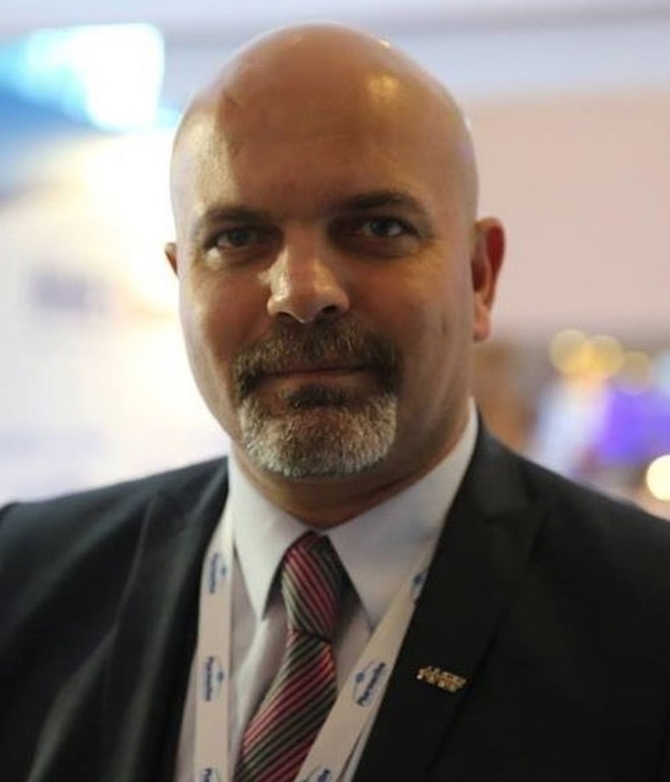Dr. Gürsel Özer