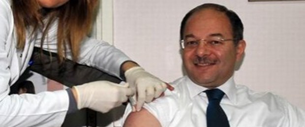 Bakan Akdağ: Aşı konusunda zorlama yok