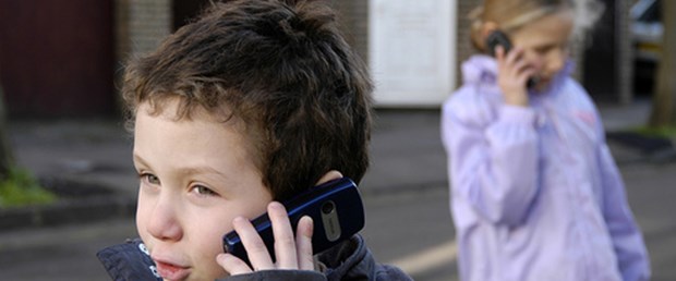 Cep telefonları beynimizi pişiriyor