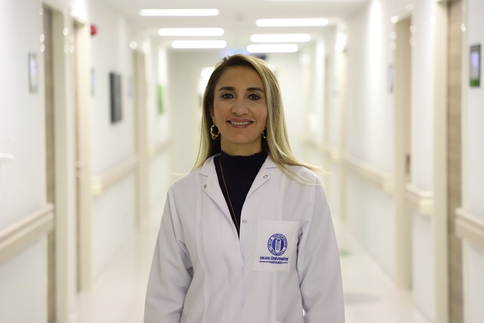 Dt. Özge Sönmez