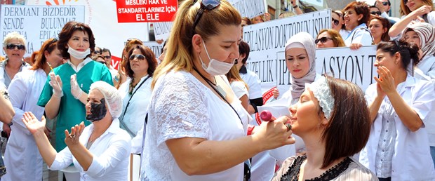 Doktorun mu güzellik uzmanın mı işi?